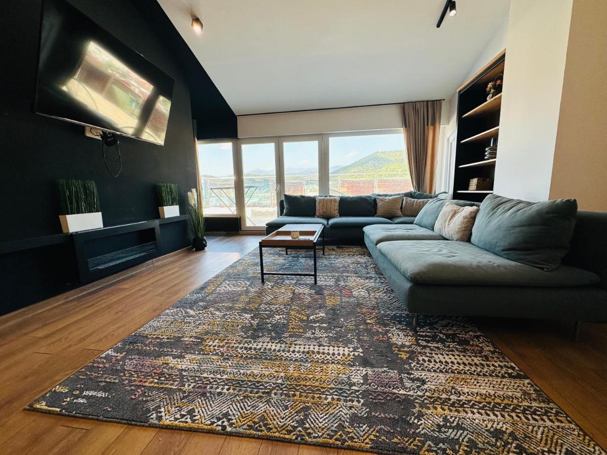 Тop View Apartment บลาโกเอฟกราด ภายนอก รูปภาพ